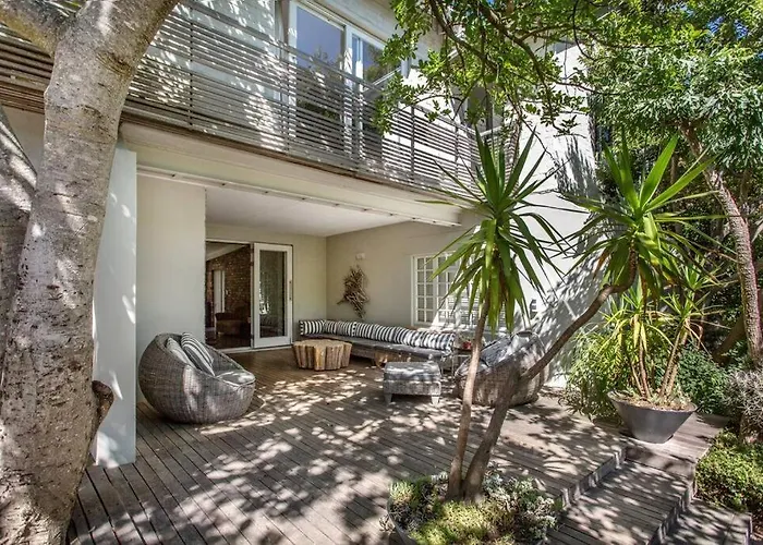 Spacious Home With Beautiful Garden And Views