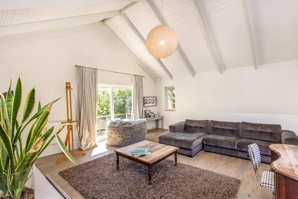 Spacious With Beautiful Garden And Views Holiday home *