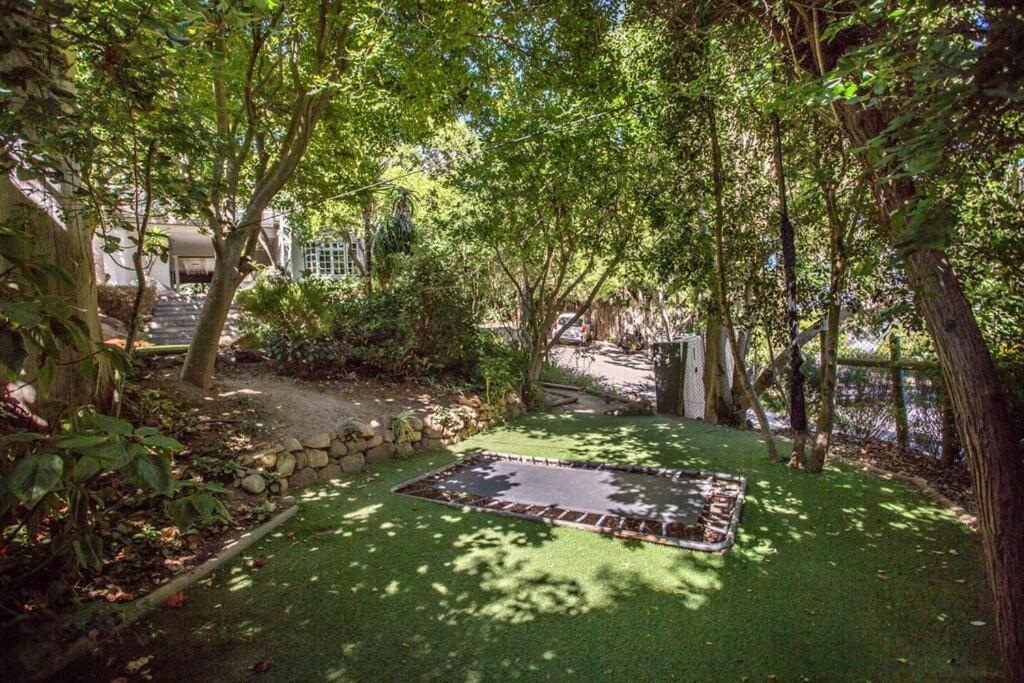 Spacious With Beautiful Garden And Views *