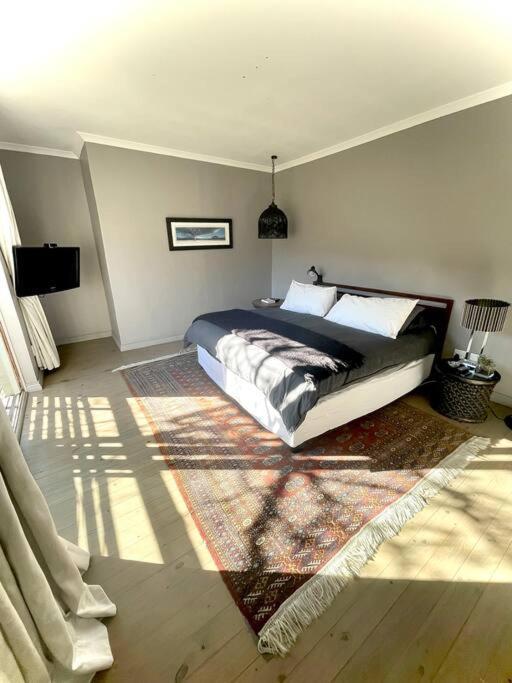 Holiday home Spacious With Beautiful Garden And Views