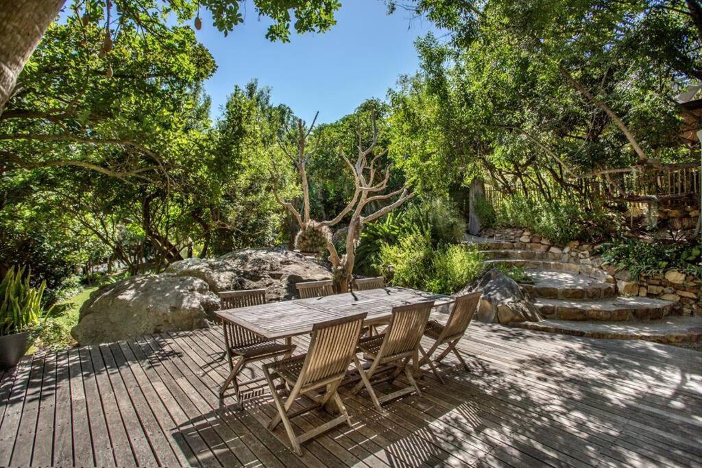 Spacious With Beautiful Garden And Views *